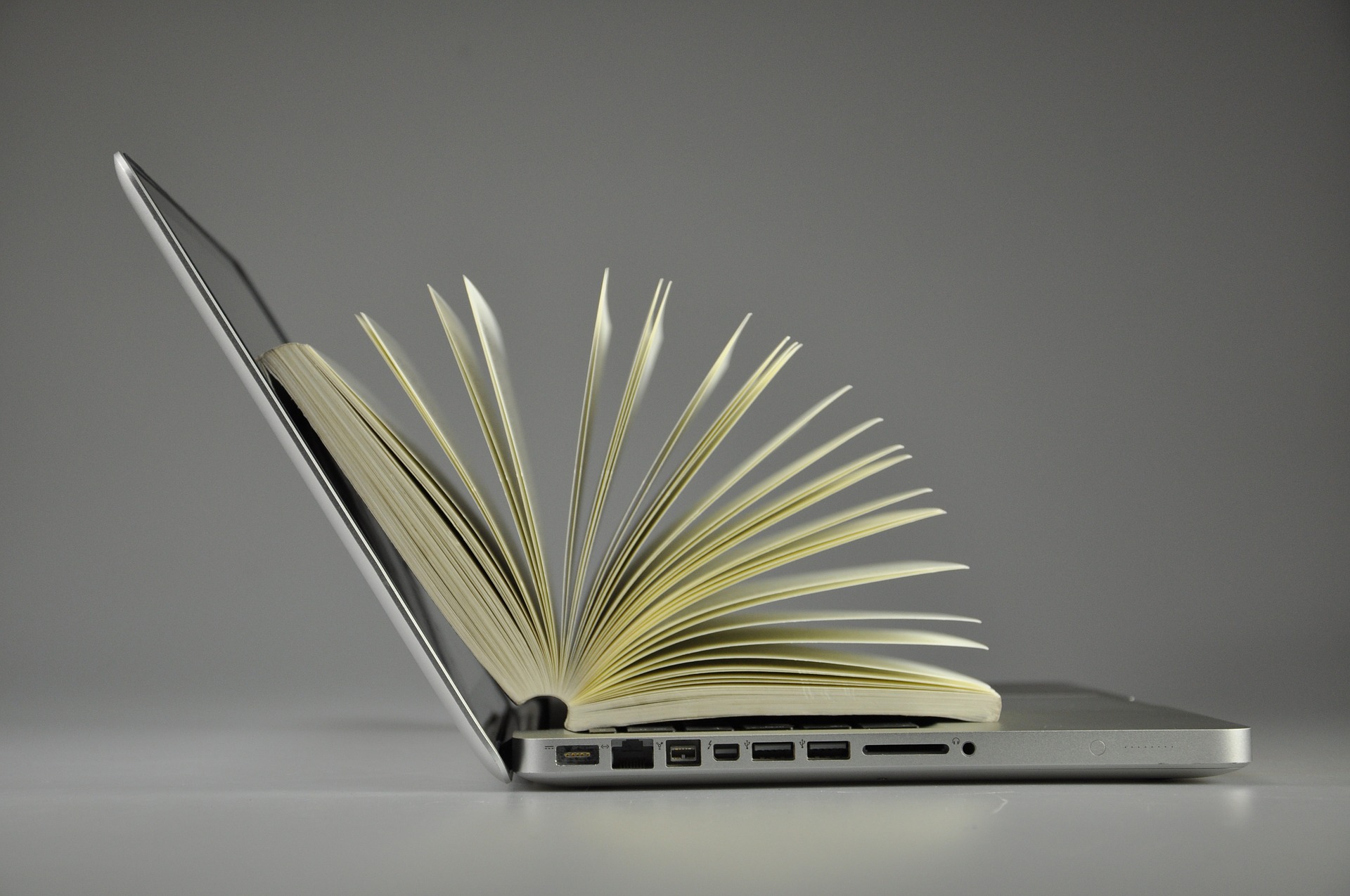 laptop-819285_1920